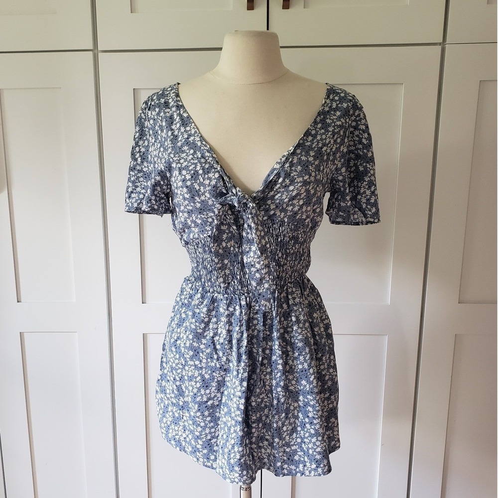 Streetwear Society Romper Womens Small Blue Floral Smocked Tie Front Summer Boho